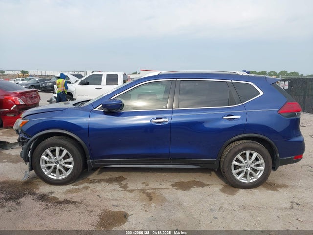 JN8AT2MT1HW147016 Nissan ROGUE SV