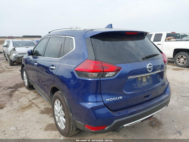 JN8AT2MT1HW147016 Nissan ROGUE SV