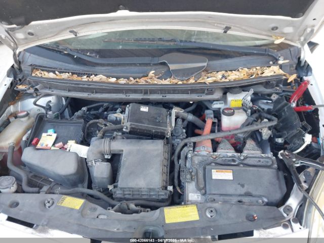 JTDKN3DU7E0376226 Toyota Prius Two