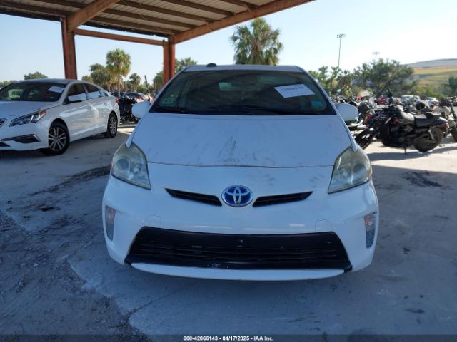 JTDKN3DU7E0376226 Toyota Prius Two