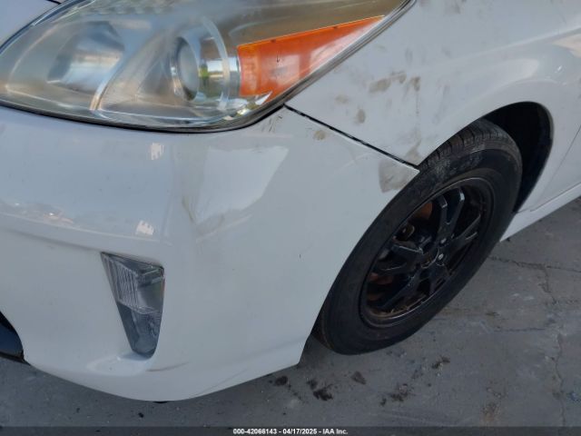 JTDKN3DU7E0376226 Toyota Prius Two
