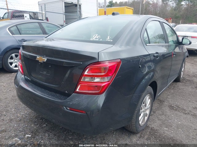 1G1JD5SG9J4123931 Chevrolet Sonic Lt Auto