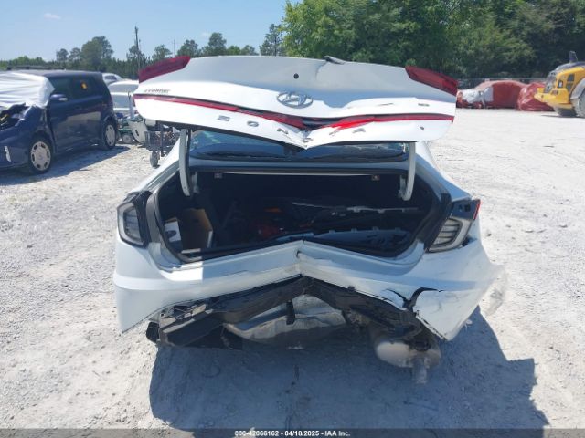 5NPEG4JA6MH121897 Hyundai SONATA SE