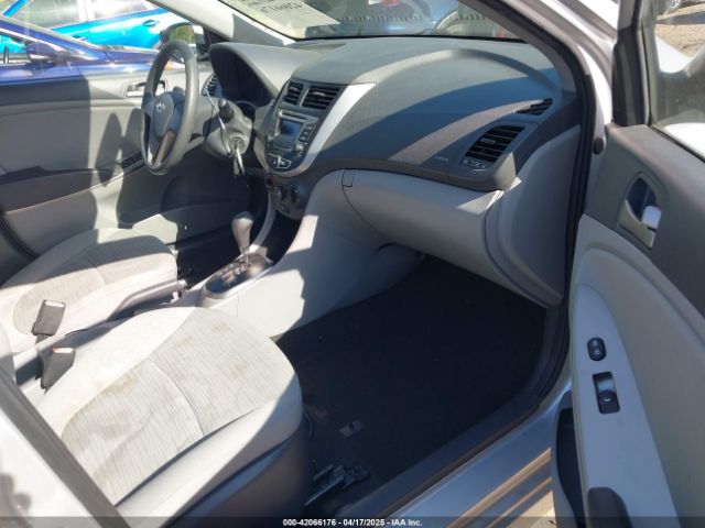 KMHCT4AE4GU942718 Hyundai ACCENT SE