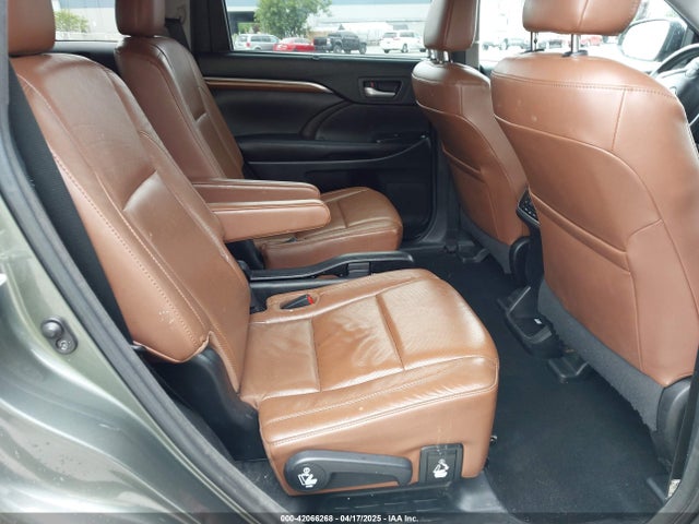 5TDDZRFH1HS453691 Toyota Highlander Limited