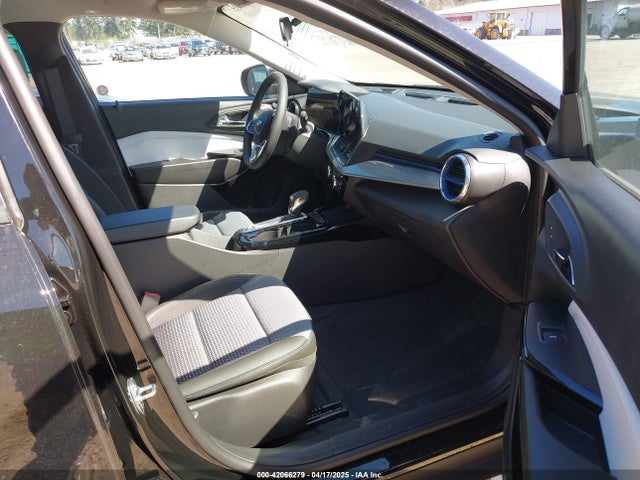 KL77LHEP5SC230402 Chevrolet Trax Fwd Lt
