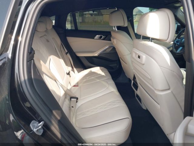2023 BMW X6 5UXCY6C06P9P01571 Photo 7