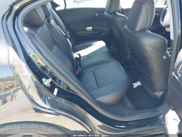 19UDE2F30JA003834 Acura Ilx Acurawatch Plus Package