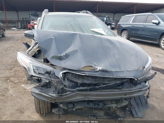4S4BTANC6N3173807 Subaru Outback Limited