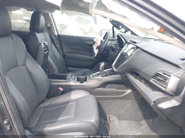 4S4BTANC6N3173807 Subaru Outback Limited