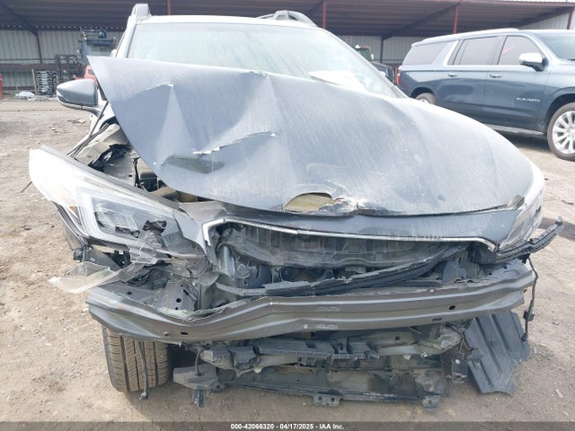 4S4BTANC6N3173807 Subaru Outback Limited