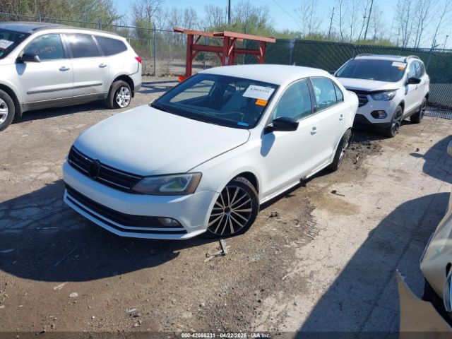3VWD17AJ2GM305325 Volkswagen Jetta 1.8t Sport
