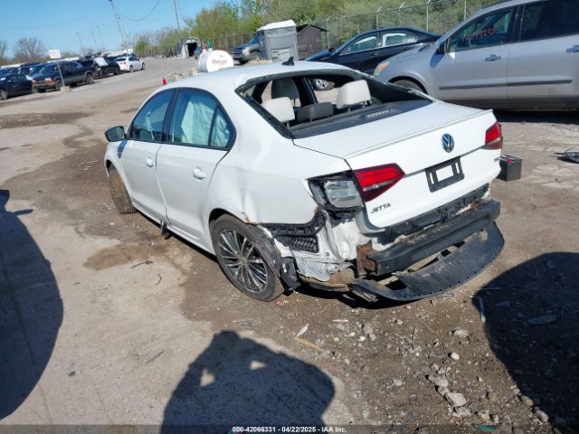 3VWD17AJ2GM305325 Volkswagen Jetta 1.8t Sport