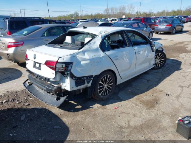 3VWD17AJ2GM305325 Volkswagen Jetta 1.8t Sport
