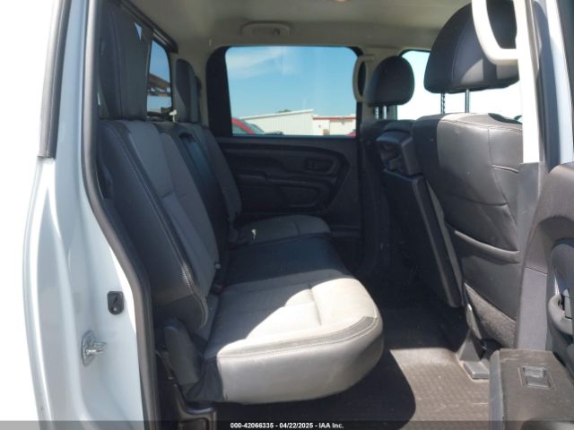 1N6AA1EK4JN505266 Nissan TITAN S