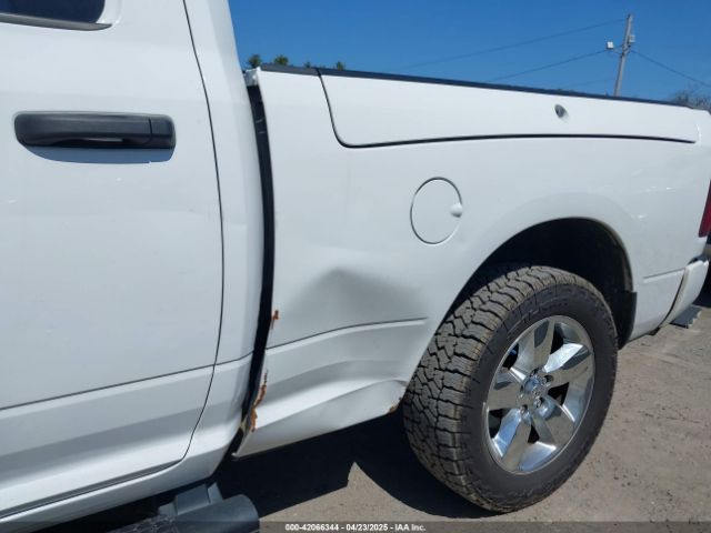 2018 RAM 1500 1C6RR7FT8JS282019 Photo 5