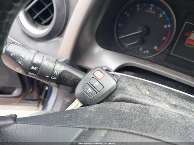 JTMRFREV9HJ716707 Toyota Rav4 Xle