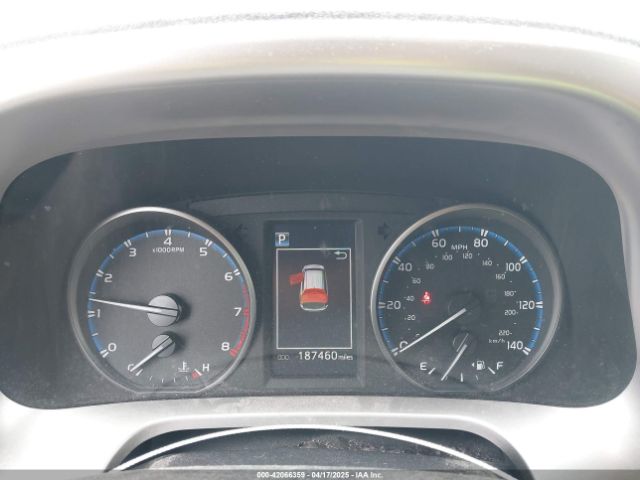 JTMRFREV9HJ716707 Toyota Rav4 Xle