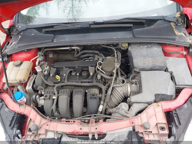 1FADP3F23GL285640 Ford FOCUS SE
