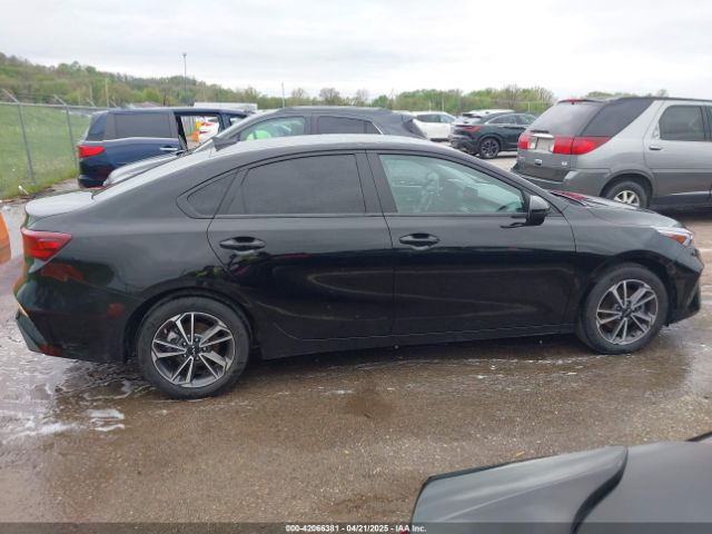 3KPF24AD4NE450309 KIA Forte Lxs