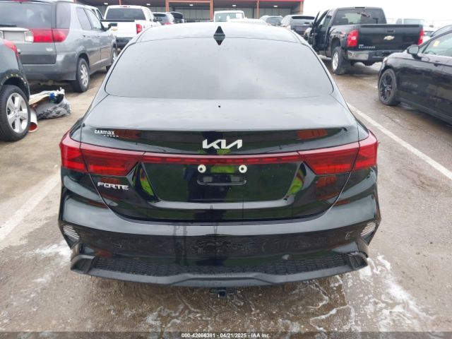 3KPF24AD4NE450309 KIA Forte Lxs
