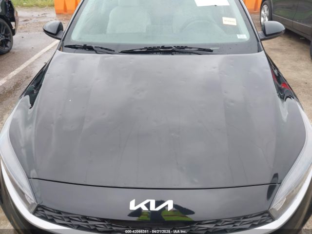 3KPF24AD4NE450309 KIA Forte Lxs