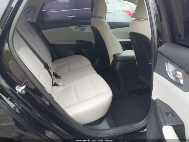 3KPF24AD4NE450309 KIA Forte Lxs