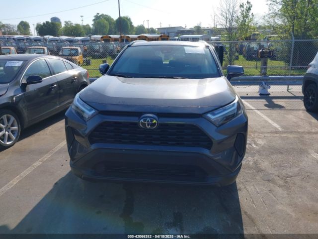 2T3W1RFV2RC267844 Toyota Rav4 Xle