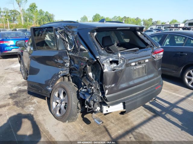 2T3W1RFV2RC267844 Toyota Rav4 Xle