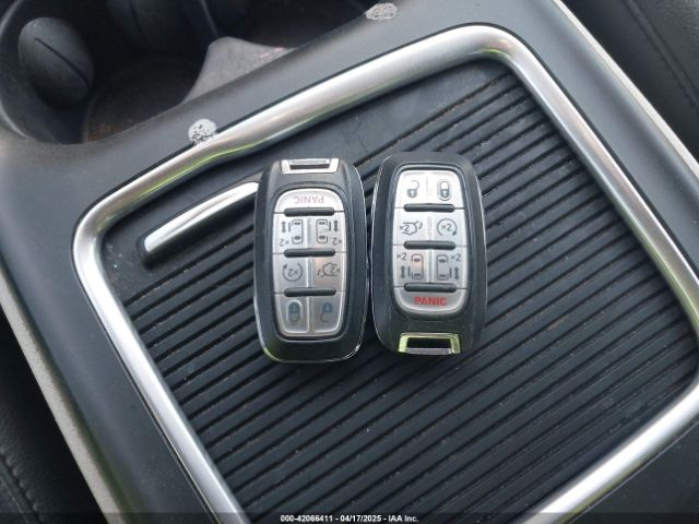 2C4RC1EG3HR643938 Chrysler Pacifica Touring-l Plus
