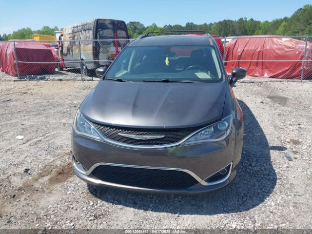 2C4RC1EG3HR643938 Chrysler Pacifica Touring-l Plus