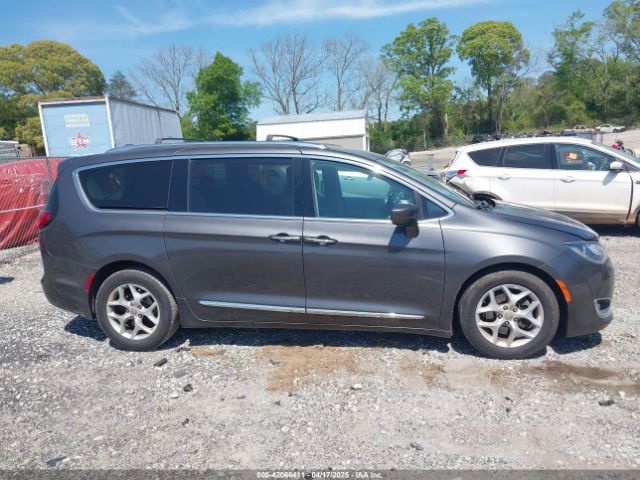 2C4RC1EG3HR643938 Chrysler Pacifica Touring-l Plus