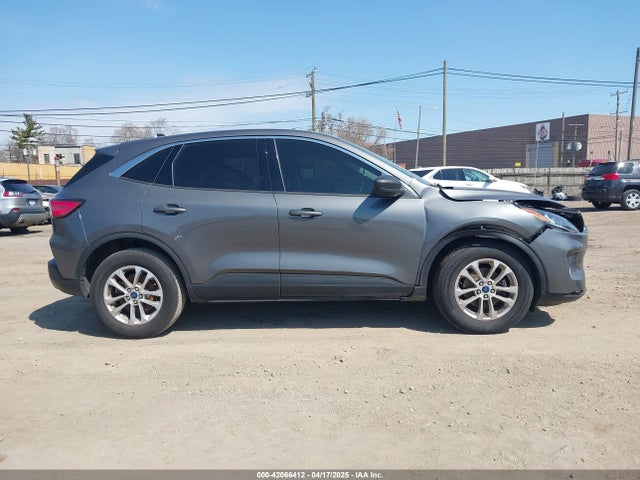 1FMCU9G61NUB79368 Ford ESCAPE SE