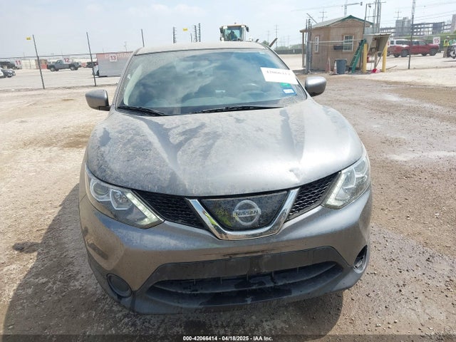 JN1BJ1CP5KW235775 Nissan 2019