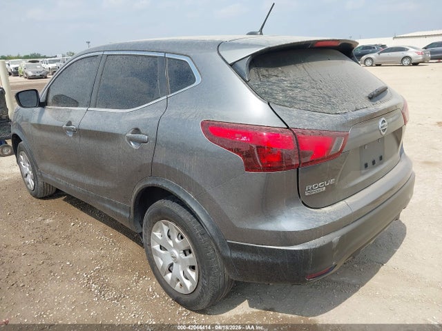 JN1BJ1CP5KW235775 Nissan 2019