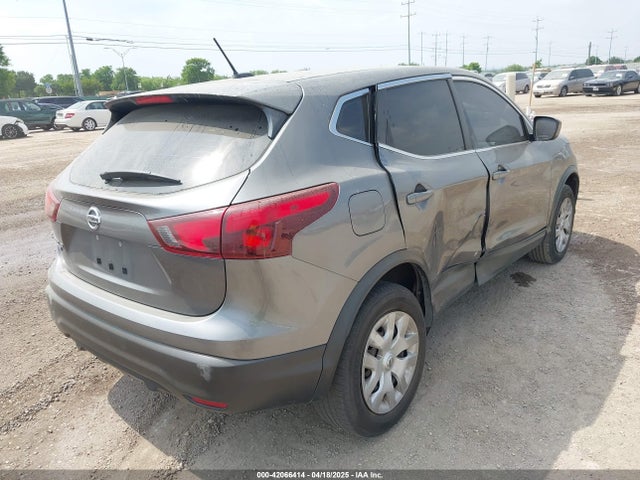 JN1BJ1CP5KW235775 Nissan 2019