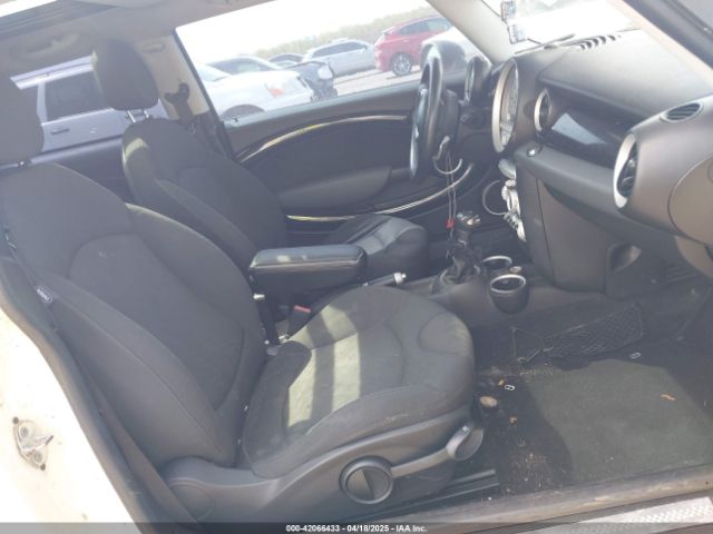 2007 MINI COOPER S WMWMF73547TV31403 Photo 4
