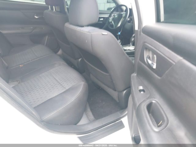 1N4AL3AP5JC214819 Nissan Altima 2.5 S