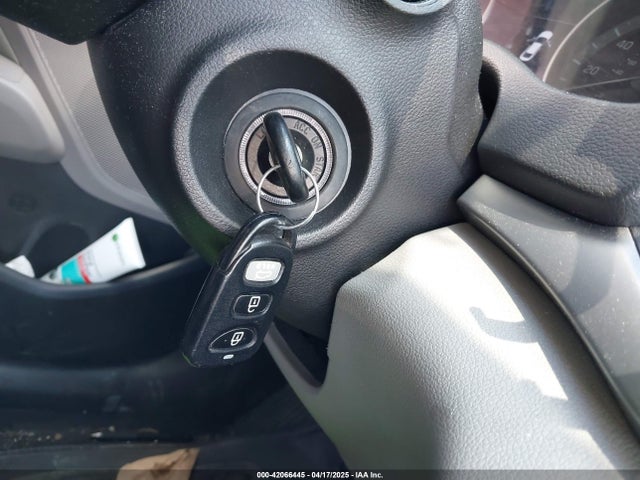 5NPD84LF8JH240158 Hyundai ELANTRA SEL