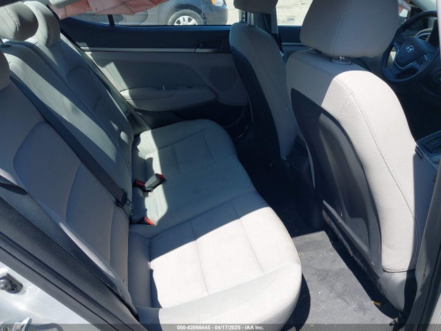 5NPD84LF8JH240158 Hyundai ELANTRA SEL