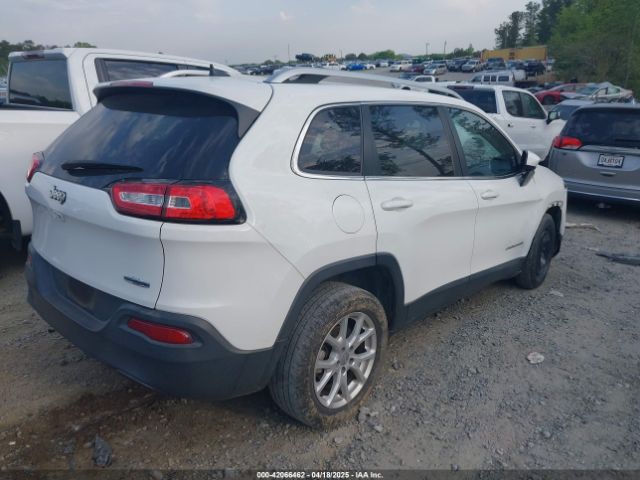1C4PJLCB0GW355901 Jeep Cherokee Latitude