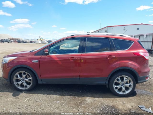 1FMCU9J91EUB53601 Ford Escape Titanium