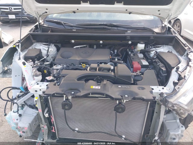 JTMC1RFV9RJ030848 Toyota Rav4 Xle Premium