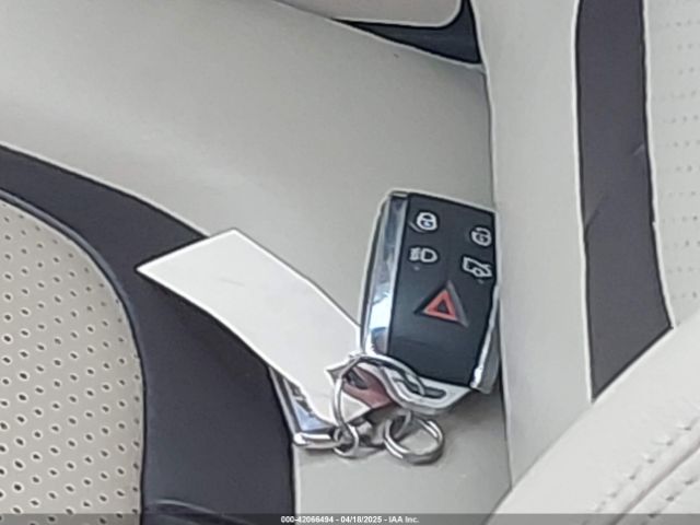 2012 JAGUAR XF SAJWA0HB2CLS27580 Photo 10