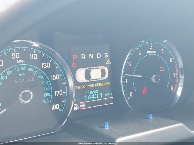 2012 JAGUAR XF SAJWA0HB2CLS27580 Photo 6