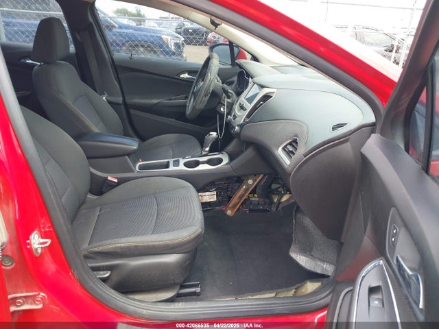 1G1BC5SMXJ7106857 Chevrolet Cruze Ls Auto