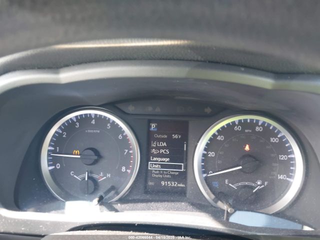 5TDZARFH5KS056957 Toyota Highlander Le