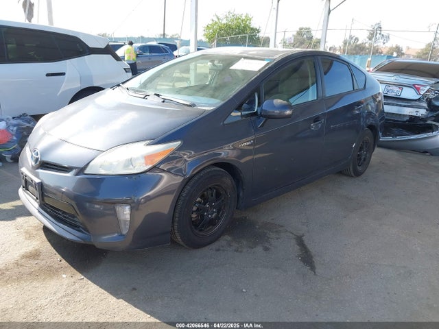JTDKN3DUXE1771415 Toyota Prius Two