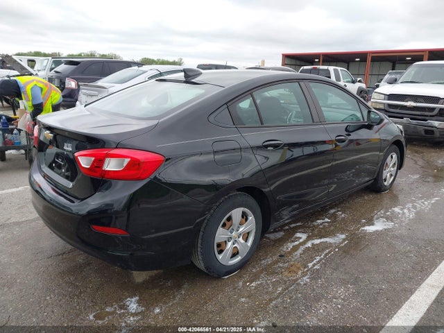 1G1BC5SM1H7114453 Chevrolet Cruze Ls Auto