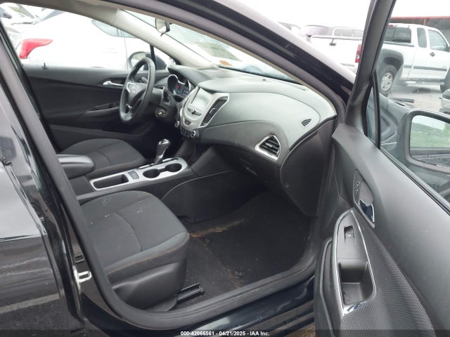 1G1BC5SM1H7114453 Chevrolet Cruze Ls Auto